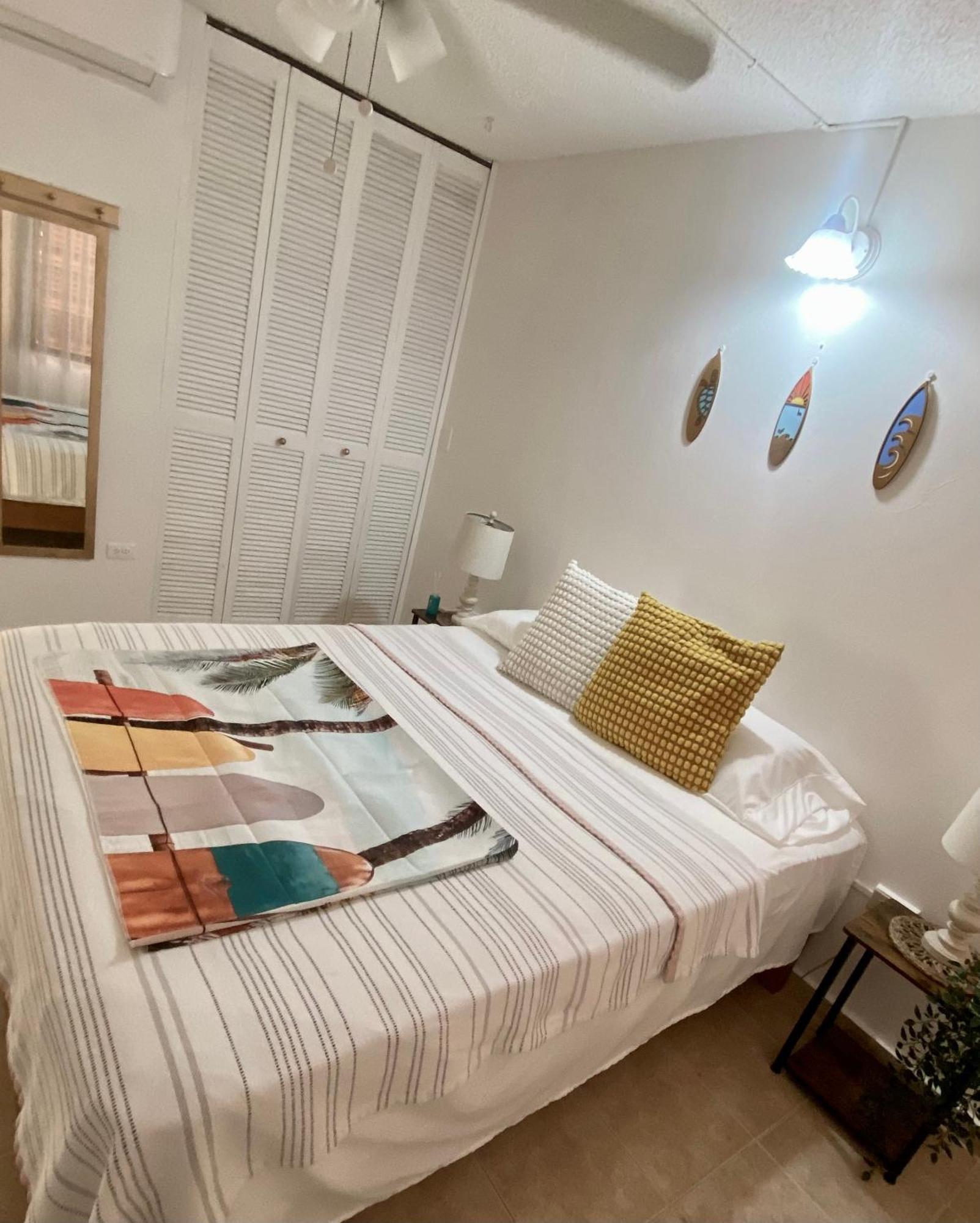 Beachbums Hideaway Лукильо Экстерьер фото